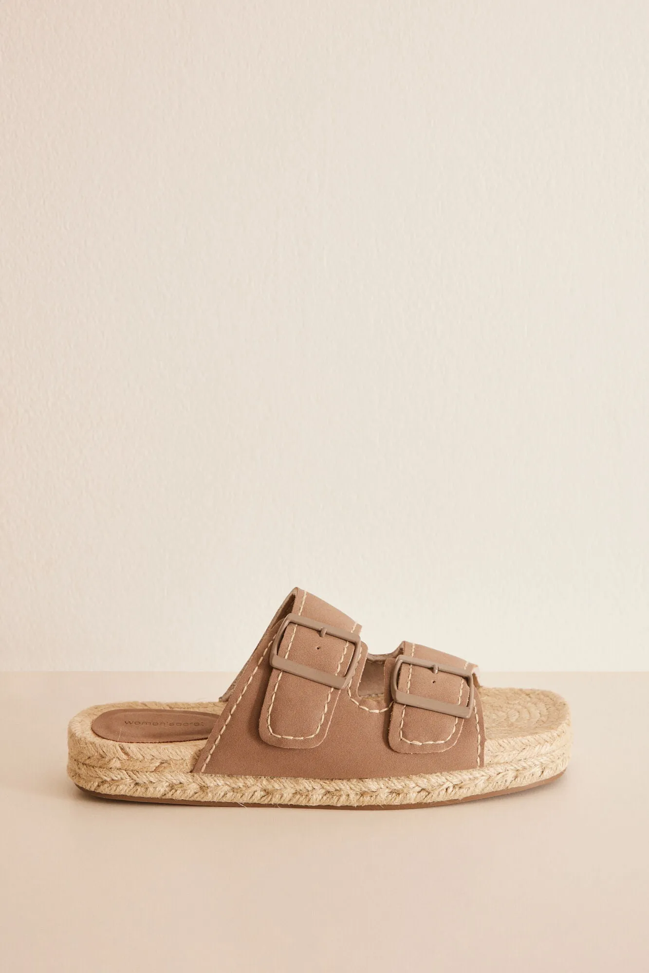 Beige jute buckled sandals