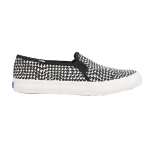 Double Decker Warped Houndstooth Lace Up Sneakers