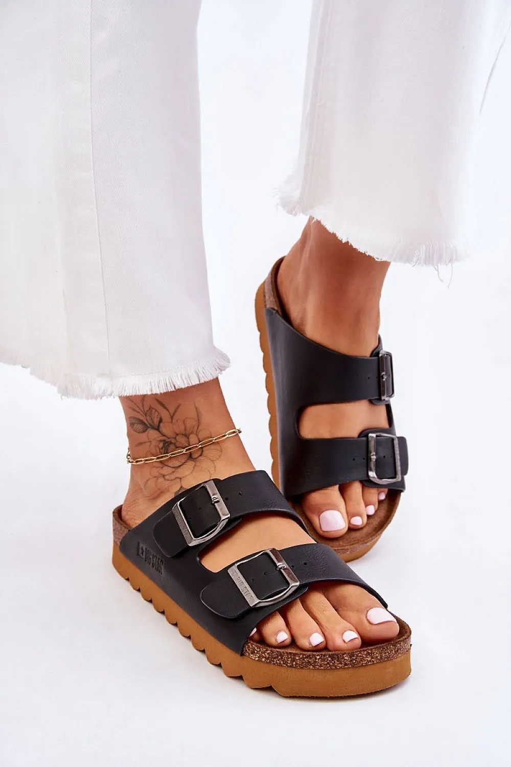 Flip-flops model 182380 Step in style