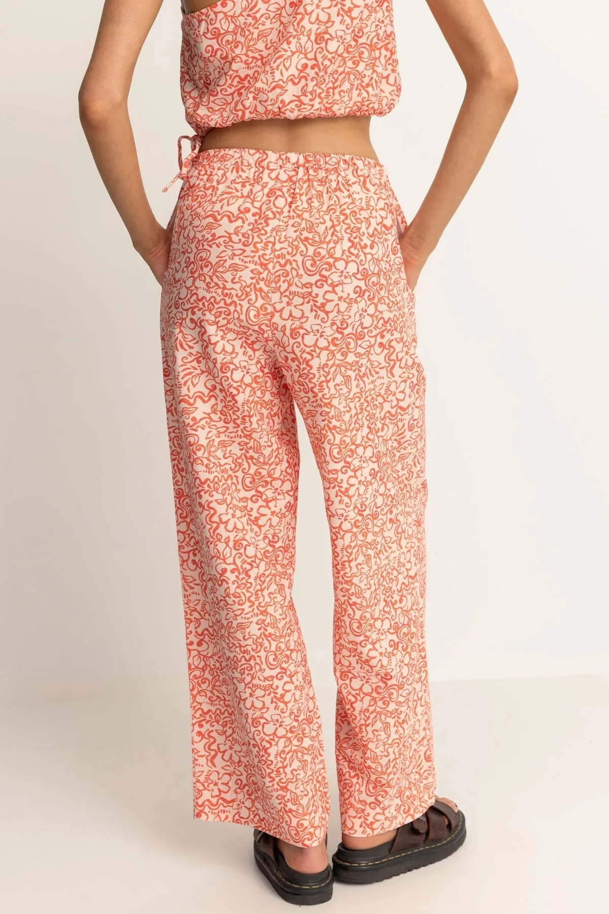 RHYTHM Islander Floral drawstring pant